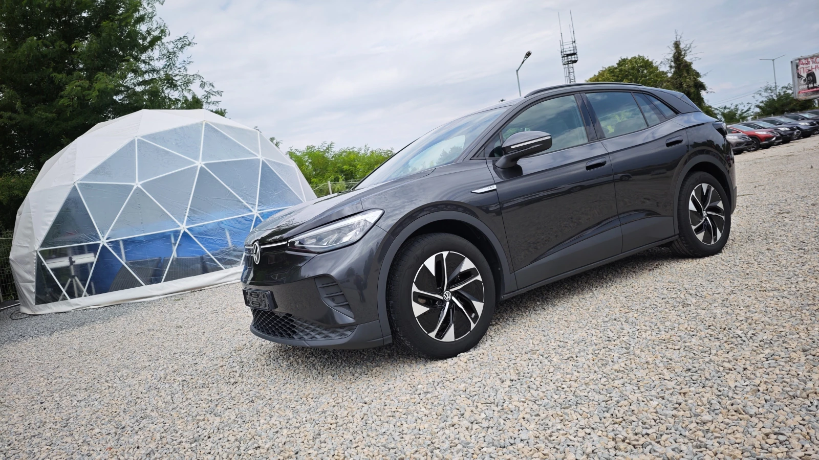 VW ID.4 НЕРАЗЛИЧИМ ОТ НОВ/ДАНЪЧЕН КРЕДИТ/Pro Performance, снимка 4 - Автомобили и джипове - 55278761