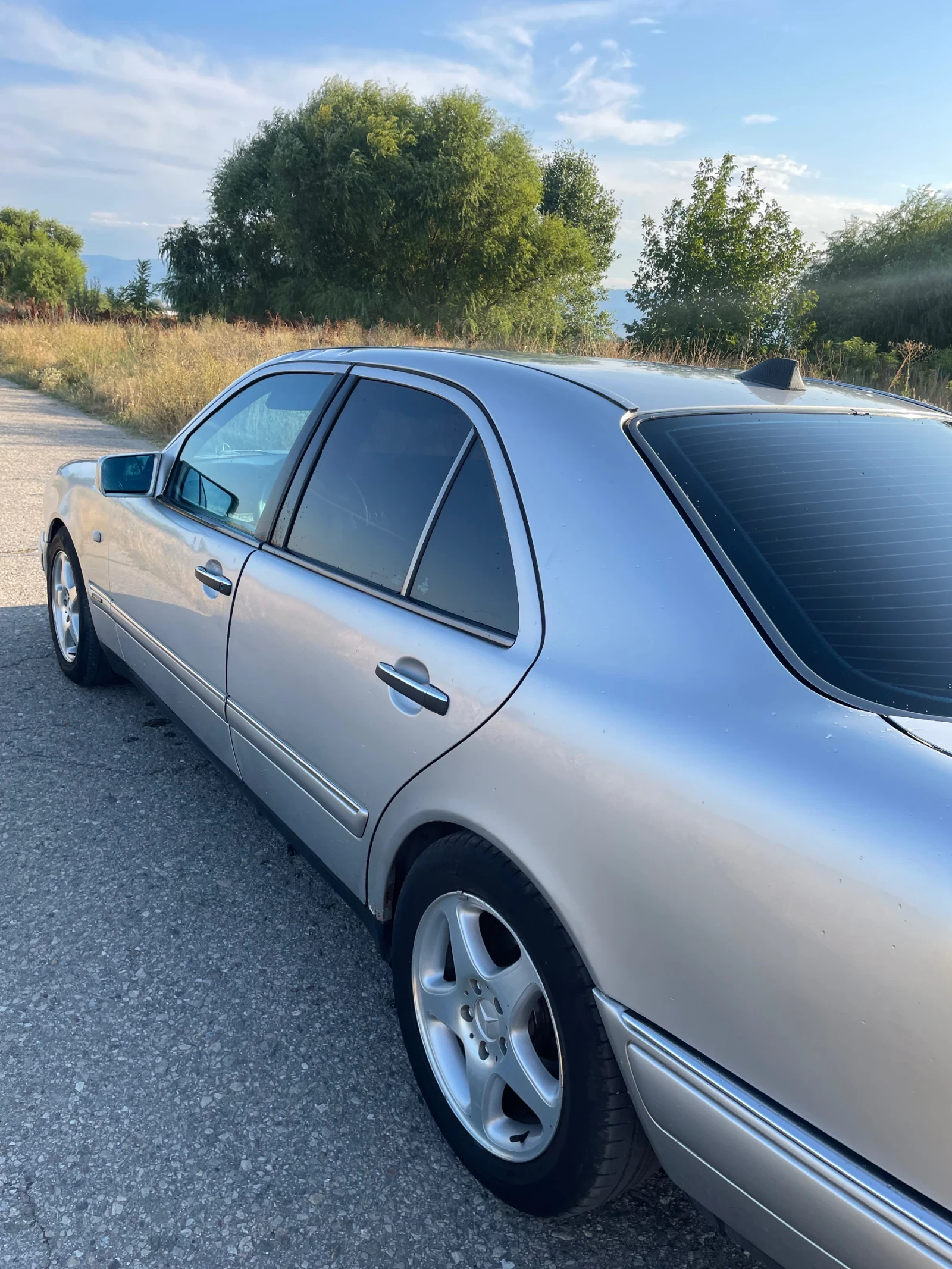 Mercedes-Benz E 300 Om 606, снимка 2 - Автомобили и джипове - 55493850