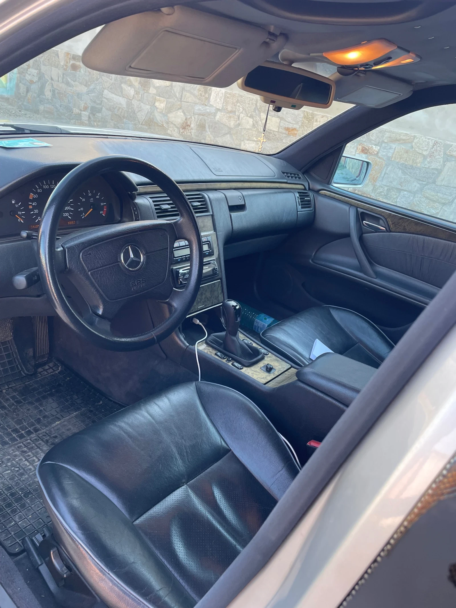 Mercedes-Benz E 300 Om 606, снимка 8 - Автомобили и джипове - 55493850