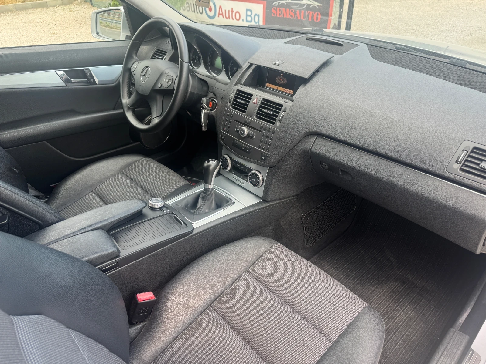 Mercedes-Benz C 180 i AVANTGARDE, снимка 13 - Автомобили и джипове - 55786343