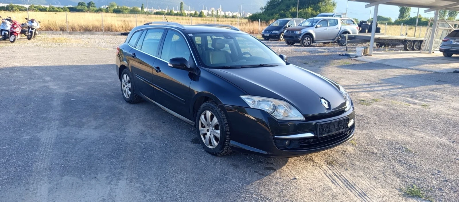 Renault Laguna, снимка 12 - Автомобили и джипове - 55853291