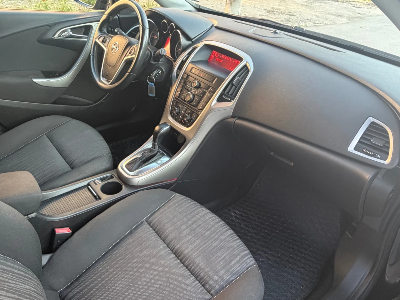 Opel Astra FULL , снимка 2 - Автомобили и джипове - 56154123