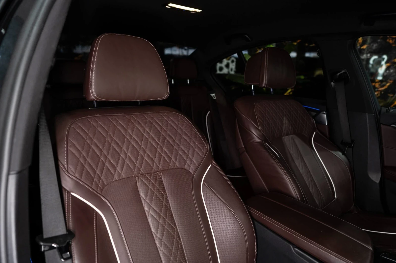 BMW 540 D FACELIFT M SPORT LED H&K ЛИЗИНГ 100%, снимка 13 - Автомобили и джипове - 56249075