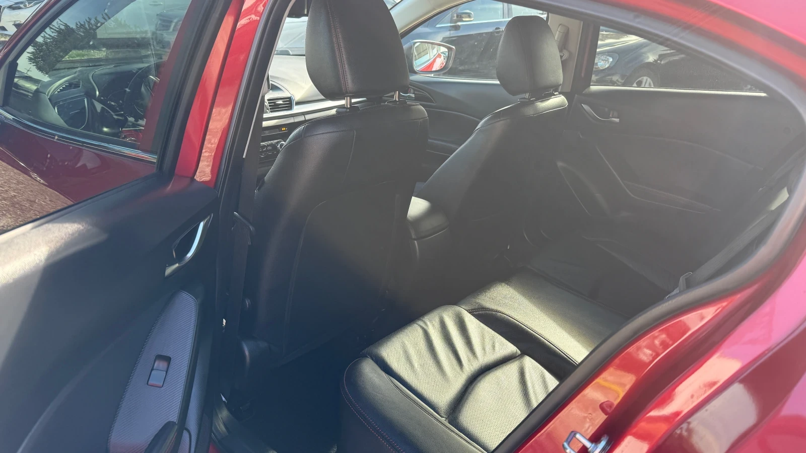 Mazda 3 2.2 D 150 ps, снимка 8 - Автомобили и джипове - 56514969
