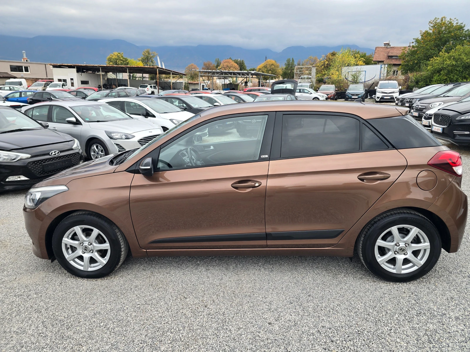 Hyundai I20 1.2i-85k.c-EURO-6-KLIMATRONIC | Mobile.bg � ����������� 8