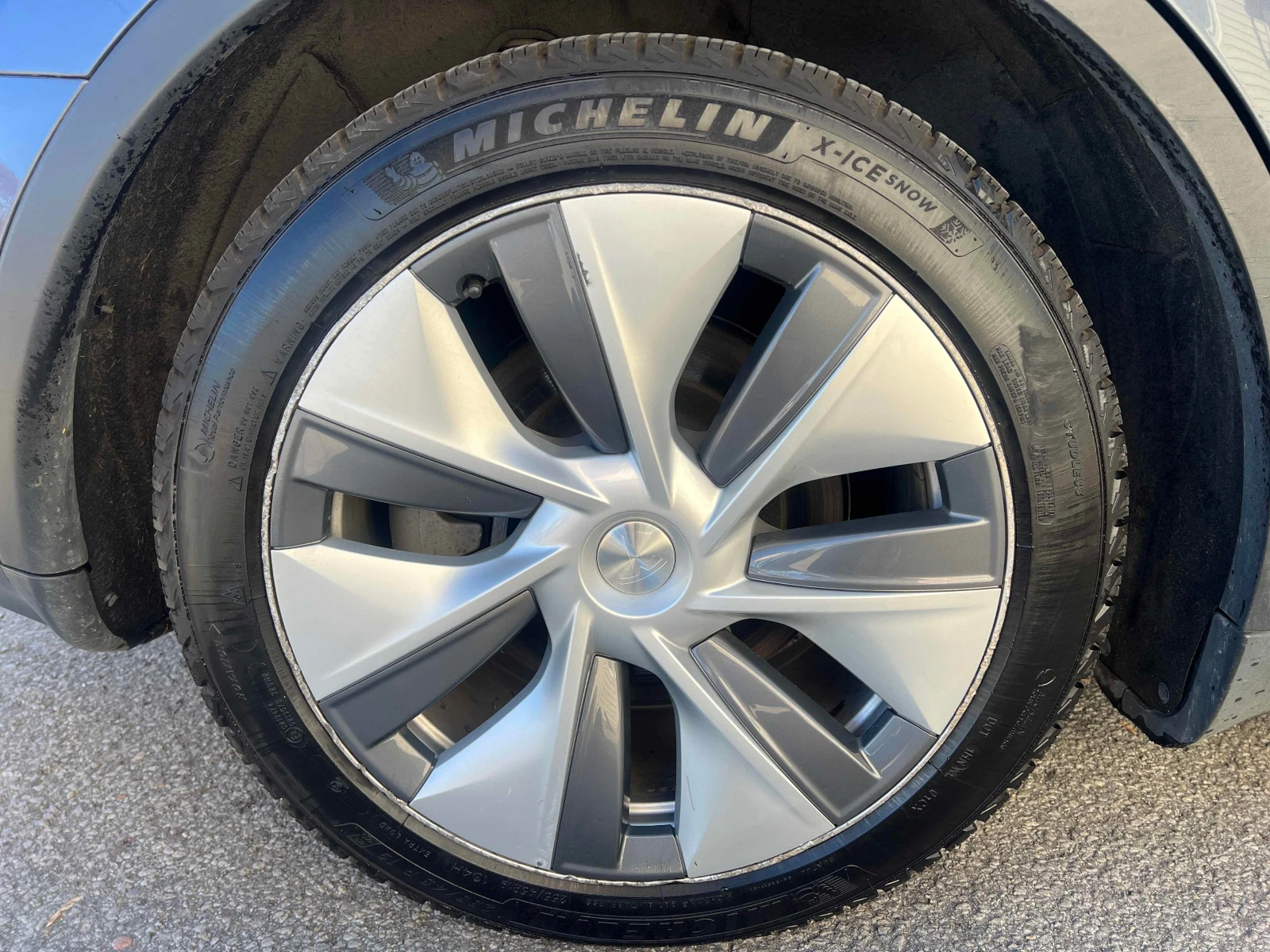 Tesla Model Y, снимка 7 - Автомобили и джипове - 56588128