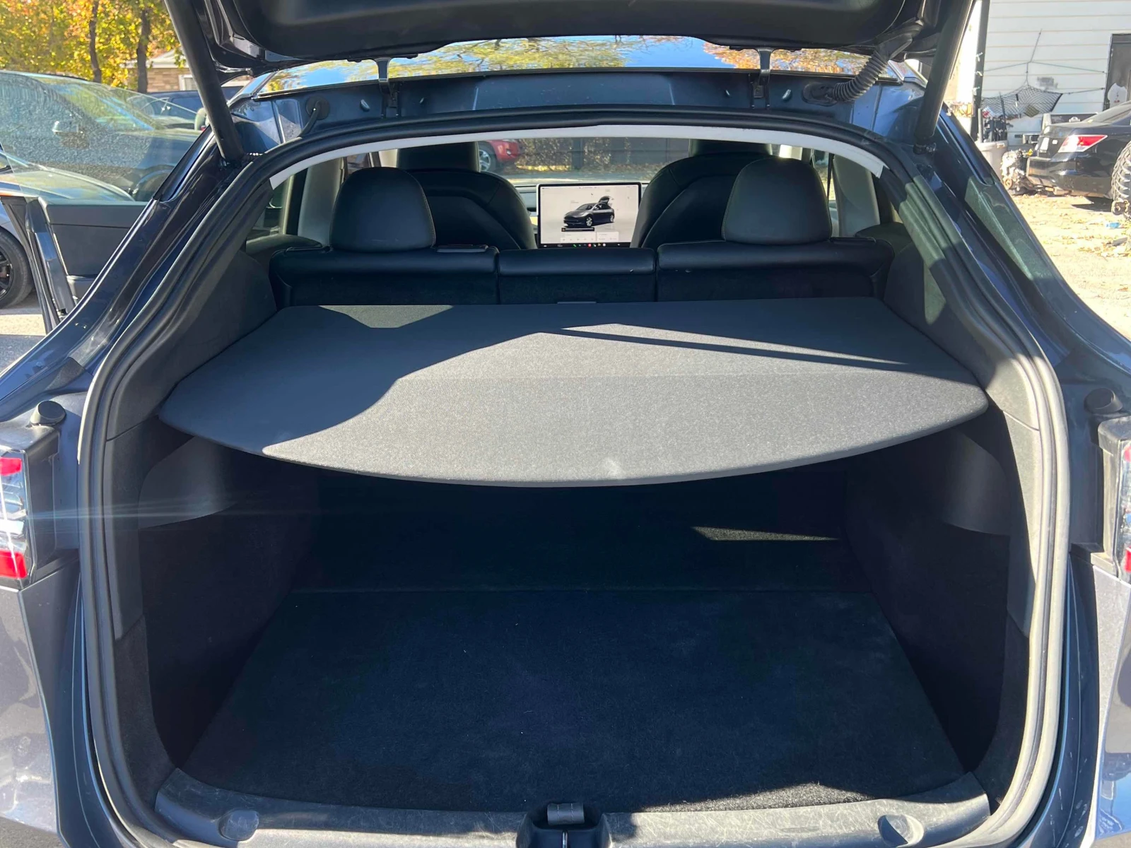 Tesla Model Y, снимка 12 - Автомобили и джипове - 56588128