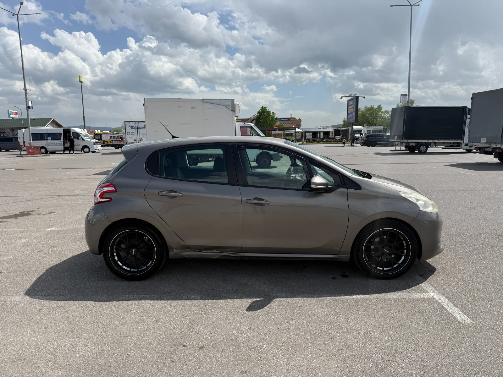 Peugeot 208 1.6 HDI | Mobile.bg � ����������� 3