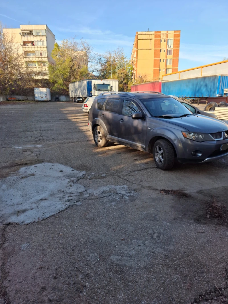 Mitsubishi Outlander, снимка 7 - Автомобили и джипове - 48021805