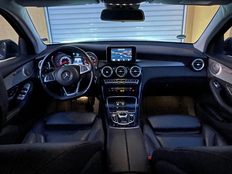 Mercedes-Benz GLC 220 MERSEDES GLC AMG LINE 9G TRONIC, снимка 8 - Автомобили и джипове - 48229931