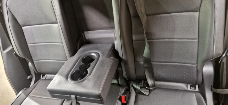 VW Tiguan 2.0 TSI 4Motion ZF8, снимка 12 - Автомобили и джипове - 52633898