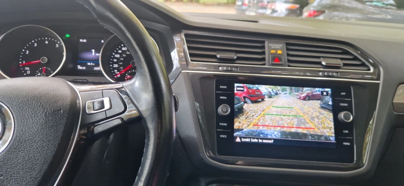 VW Tiguan 2.0 TSI 4Motion ZF8, снимка 8 - Автомобили и джипове - 52633898