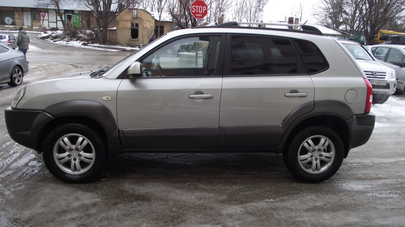 Hyundai Tucson 2.0.d.140.k.c.6.speed.КОЖА., снимка 6 - Автомобили и джипове - 53094539