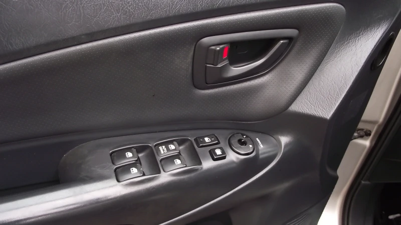 Hyundai Tucson 2.0.d.140.k.c.6.speed.КОЖА., снимка 12 - Автомобили и джипове - 53094539