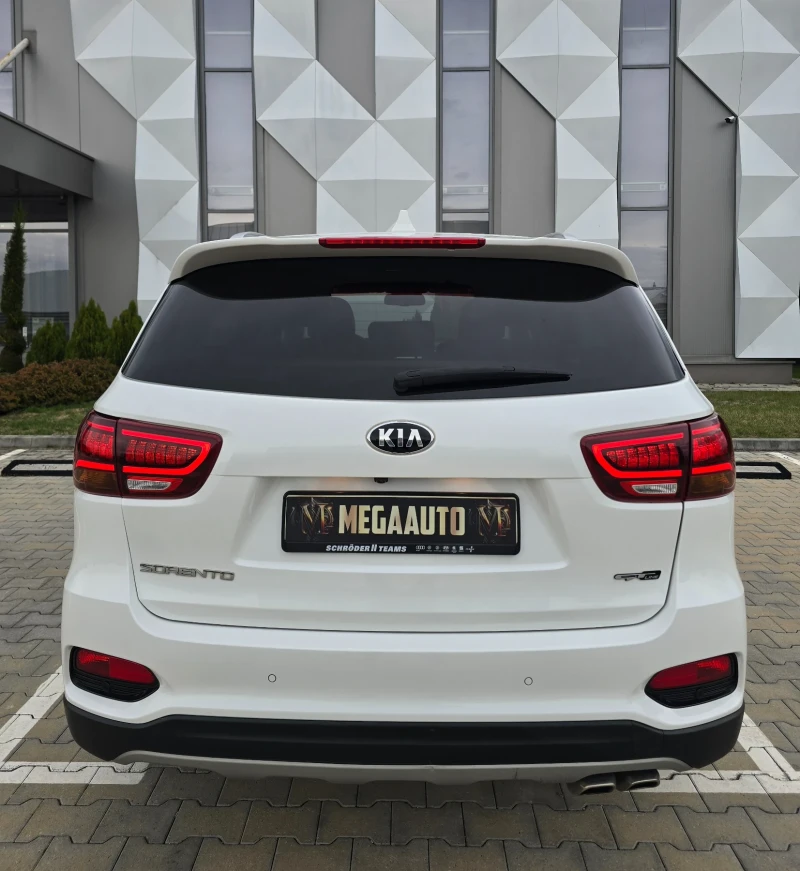 Kia Sorento 2.2CRDI AWD.GT Line.Facelift.FULL.91000км!, снимка 6 - Автомобили и джипове - 53573634