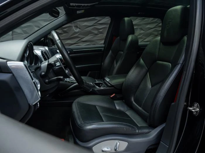 Porsche Cayenne PANO* AIR* MEMORY* V6* LED* ПОДГРЕВ* , снимка 16 - Автомобили и джипове - 56079161