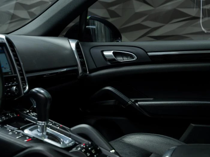 Porsche Cayenne PANO* AIR* MEMORY* V6* LED* ПОДГРЕВ* , снимка 9 - Автомобили и джипове - 56079161