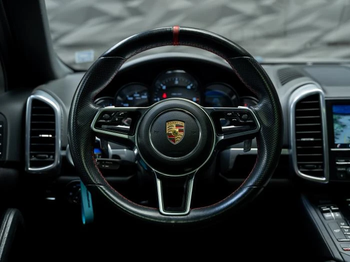 Porsche Cayenne PANO* AIR* MEMORY* V6* LED* ПОДГРЕВ* , снимка 10 - Автомобили и джипове - 56079161