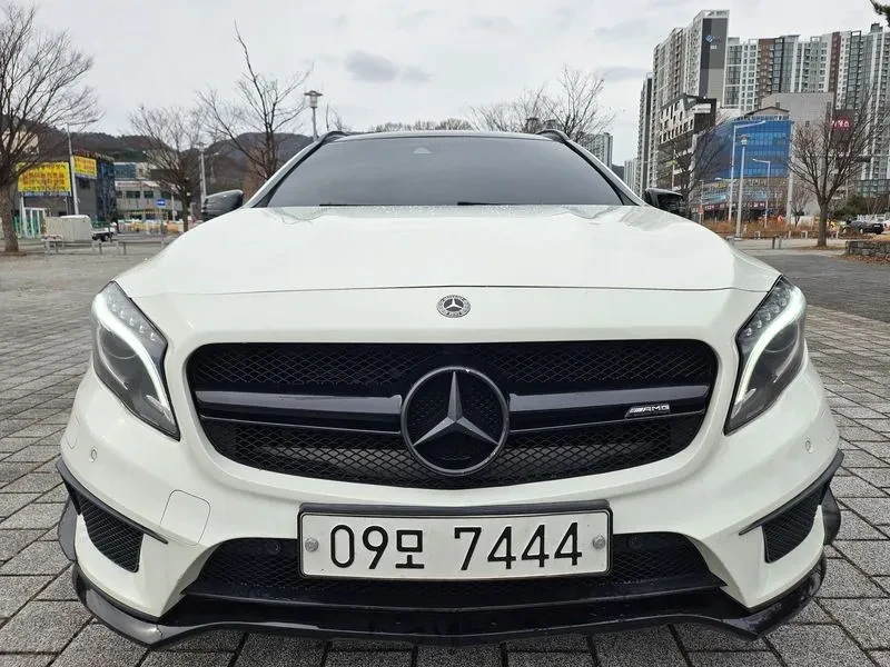 Mercedes-Benz GLA