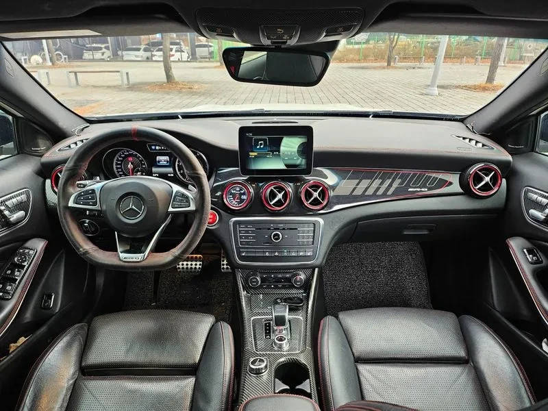 Mercedes-Benz GLA, снимка 16 - Автомобили и джипове - 56093825