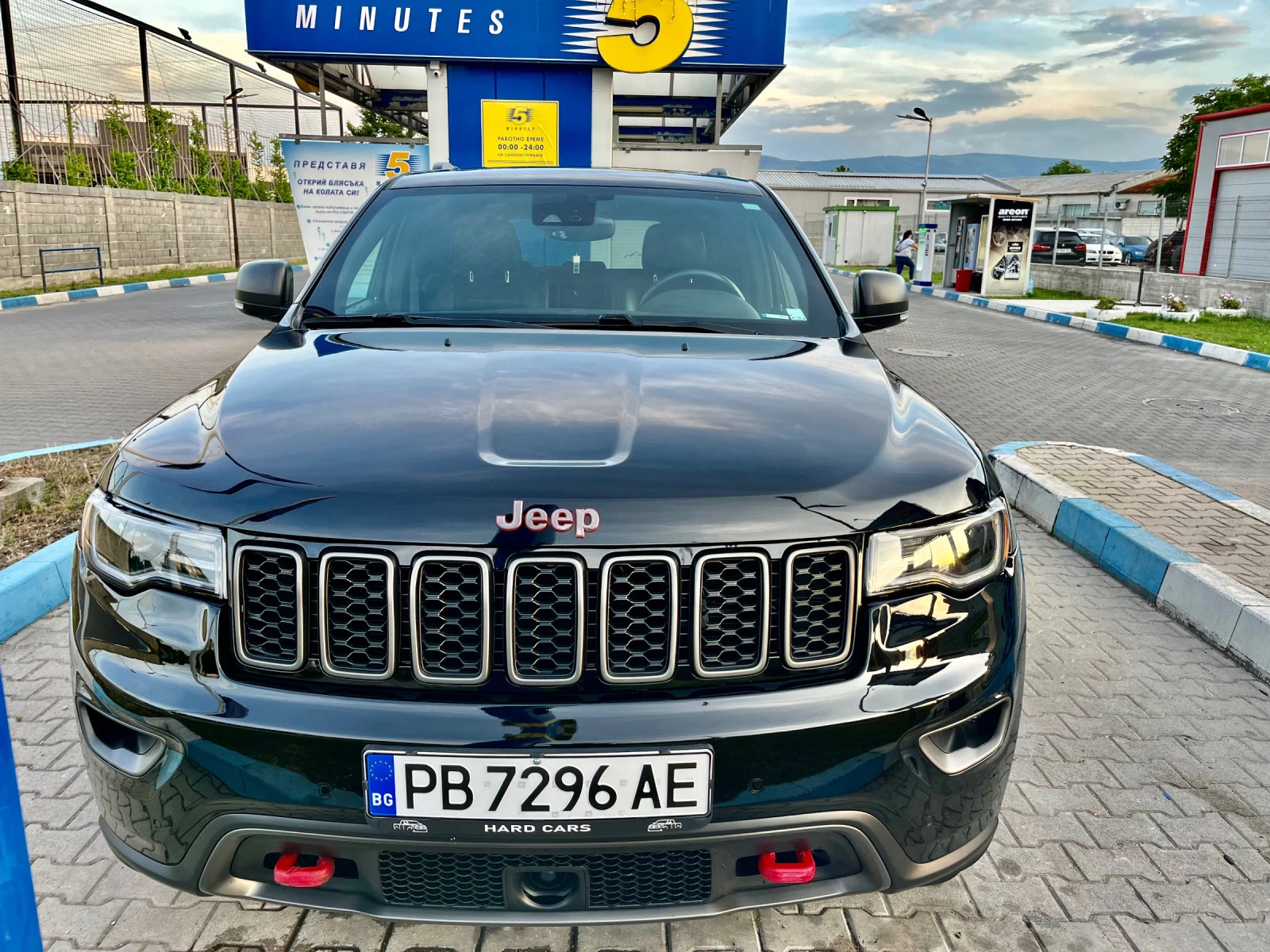 Jeep Grand cherokee 5.7 Trailhawk - изображение 2