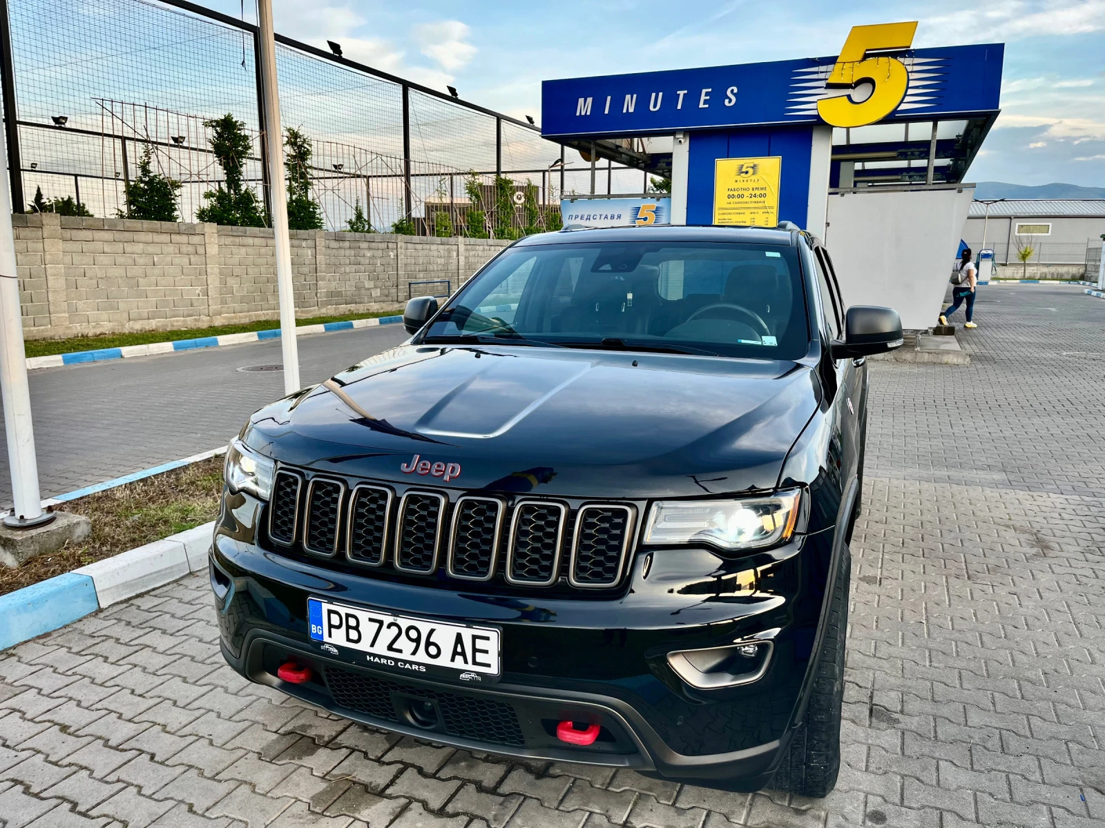 Jeep Grand cherokee 5.7 Trailhawk - изображение 5