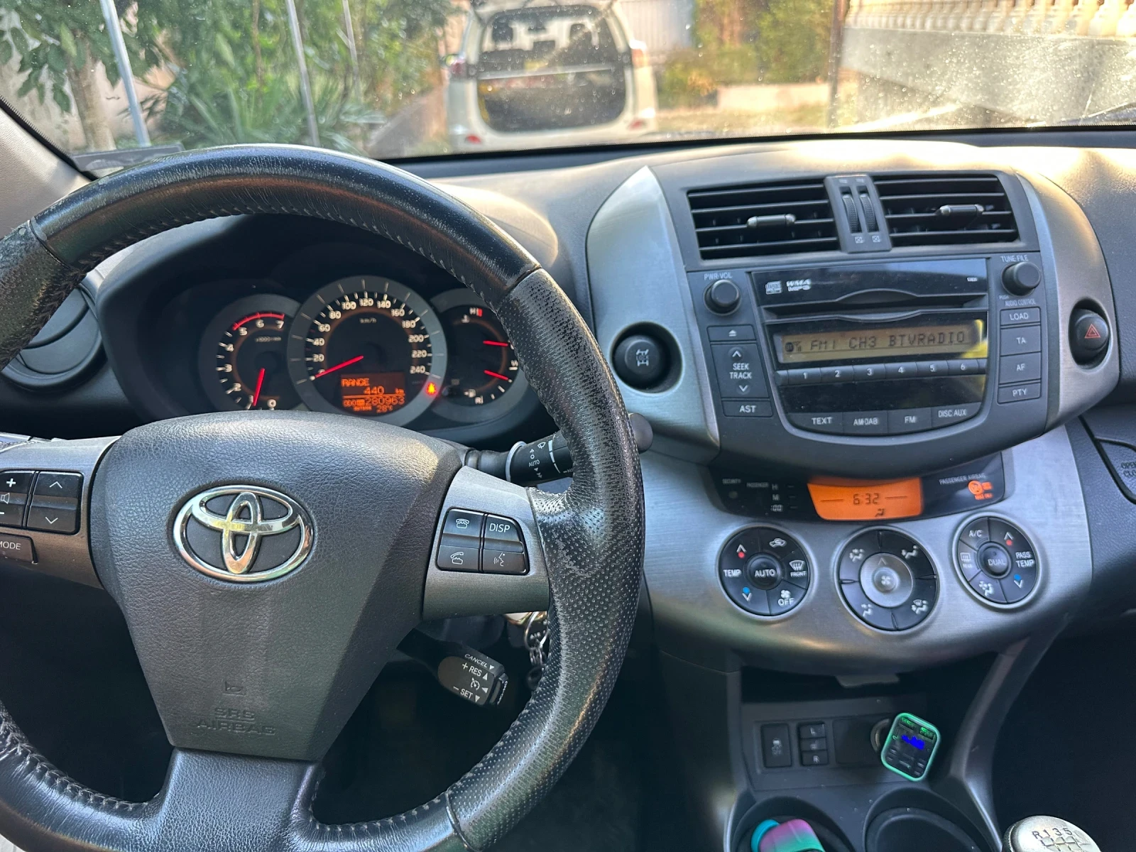 Toyota Rav4  - изображение 8