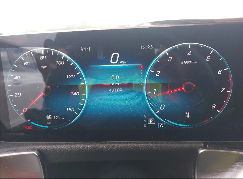 Mercedes-Benz GLB 250* 4MATIC* KEYLESS* ПОДГРЕВИ* BURMESTER - изображение 9