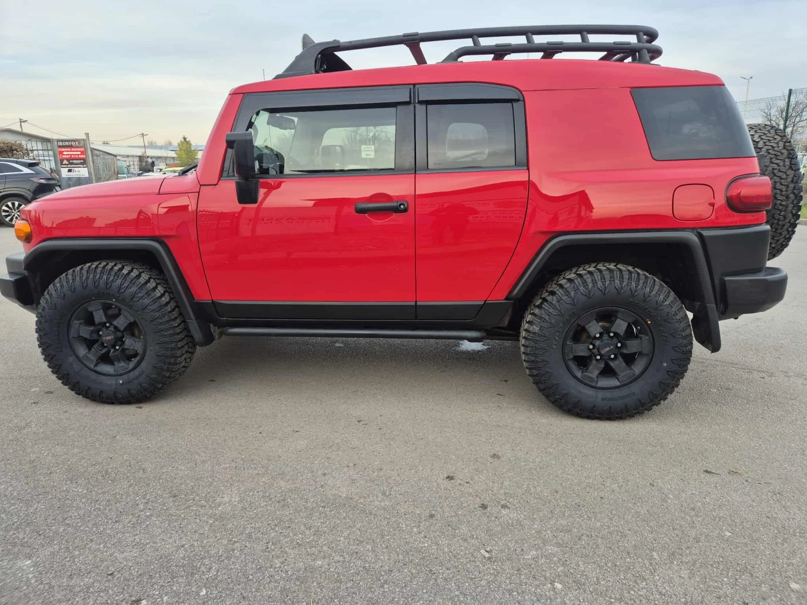 Toyota Fj cruiser Trail Teams Special Edition 4х4 - изображение 4