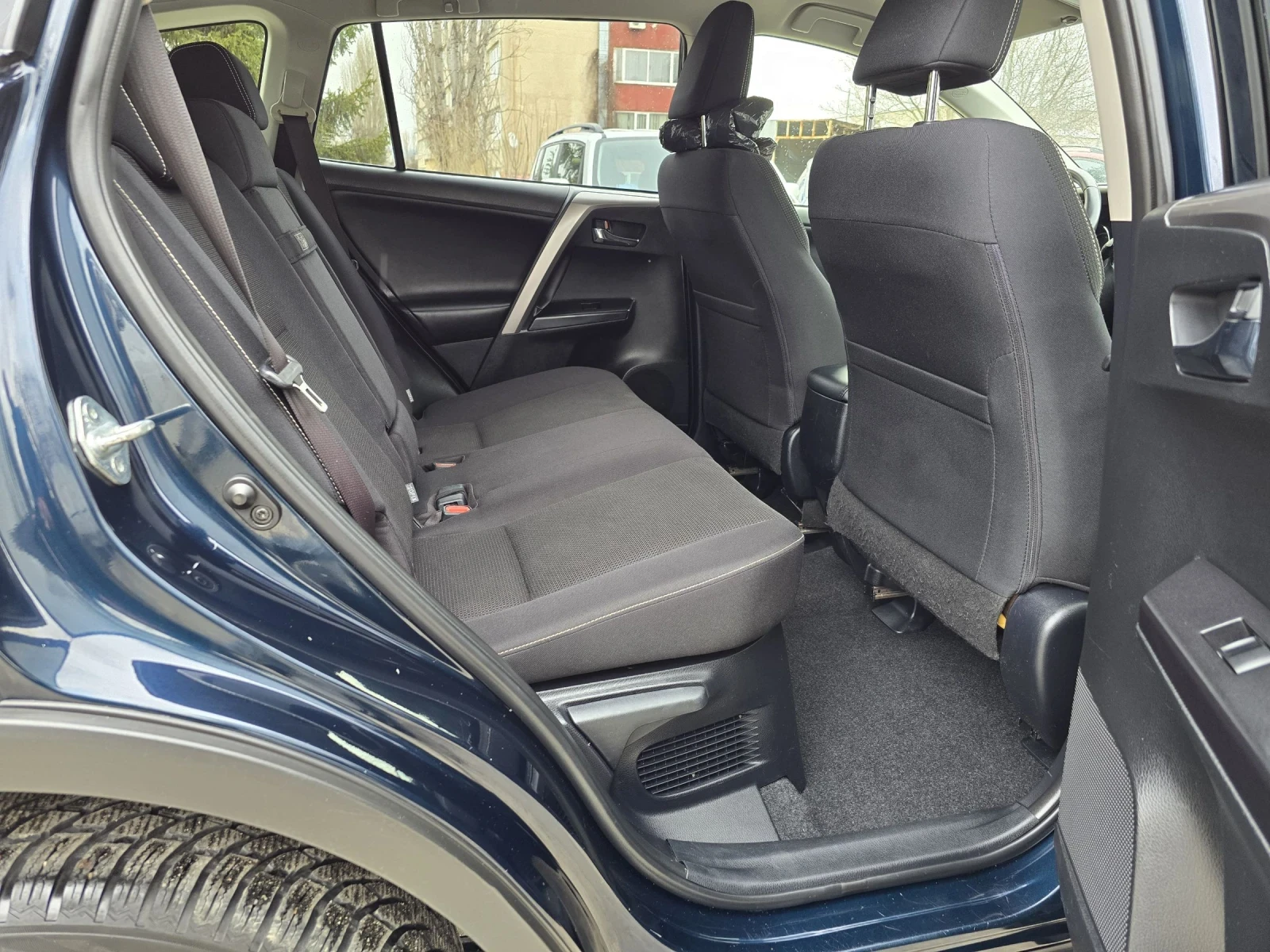 Toyota Rav4 2.5 HIBRID AWD , снимка 10 - Автомобили и джипове - 53915716