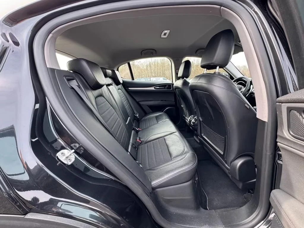 Alfa Romeo Stelvio 2.2 Super Diesel Q4, снимка 15 - Автомобили и джипове - 53986540