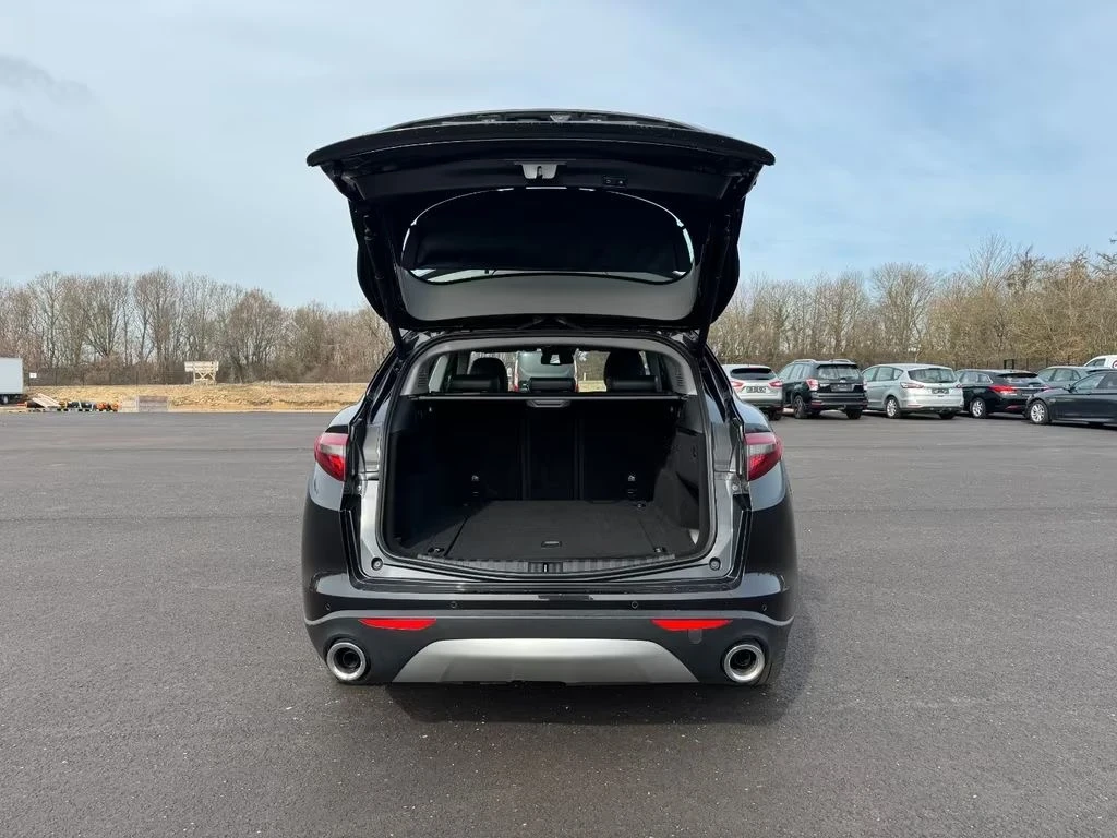 Alfa Romeo Stelvio 2.2 Super Diesel Q4, снимка 6 - Автомобили и джипове - 53986540
