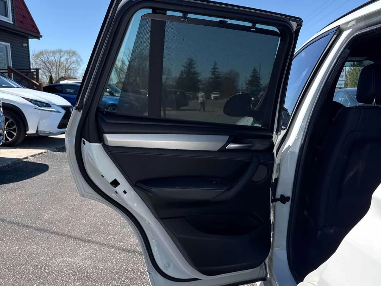 BMW X3 * xDrive28i * СЕРВИЗНА КНИЖКА * ЩОРИ * ПАМЕТ , снимка 16 - Автомобили и джипове - 54366806