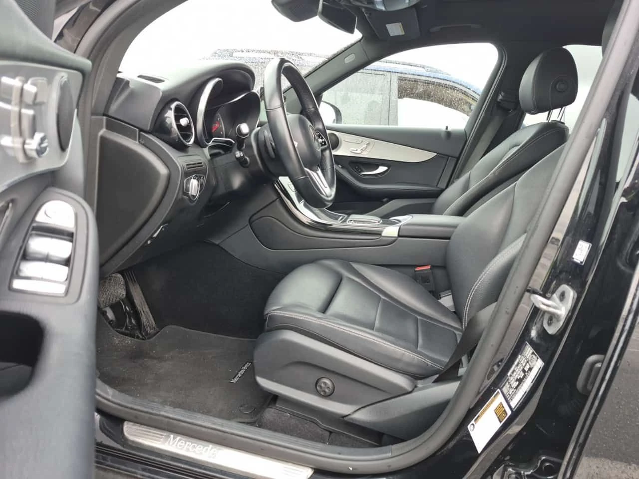 Mercedes-Benz GLC 300 4MATIC/360/ПАНОРАМА/ПОДГРЕВИ, снимка 6 - Автомобили и джипове - 54718952