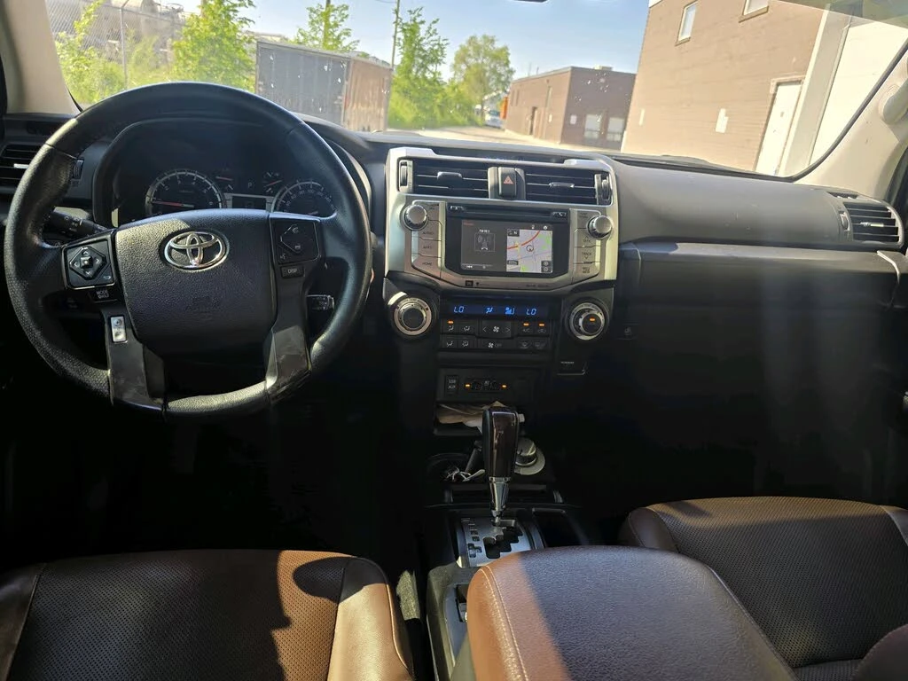 Toyota 4runner TRD PRO* КОЖА* ПОДГРЕВ* КАМЕРА* ПАМЕТ* ШИБИДАХ, снимка 8 - Автомобили и джипове - 54802940