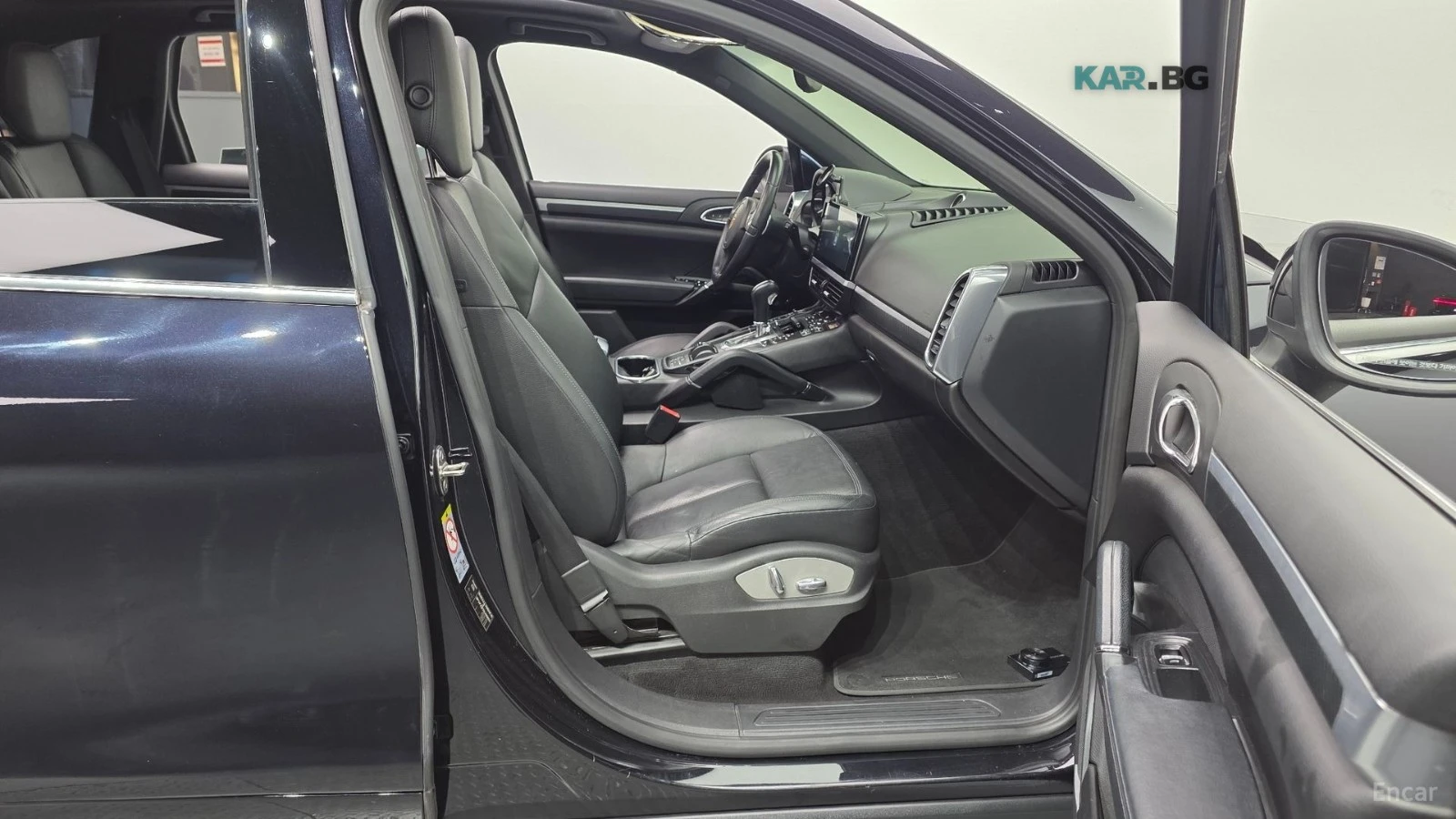 Porsche Cayenne 3.0D ЦЕНА ДО БЪЛГАРИЯ РЕГИСТРАЦИЯ & АВТОКРЕДИТ, снимка 11 - Автомобили и джипове - 55190196