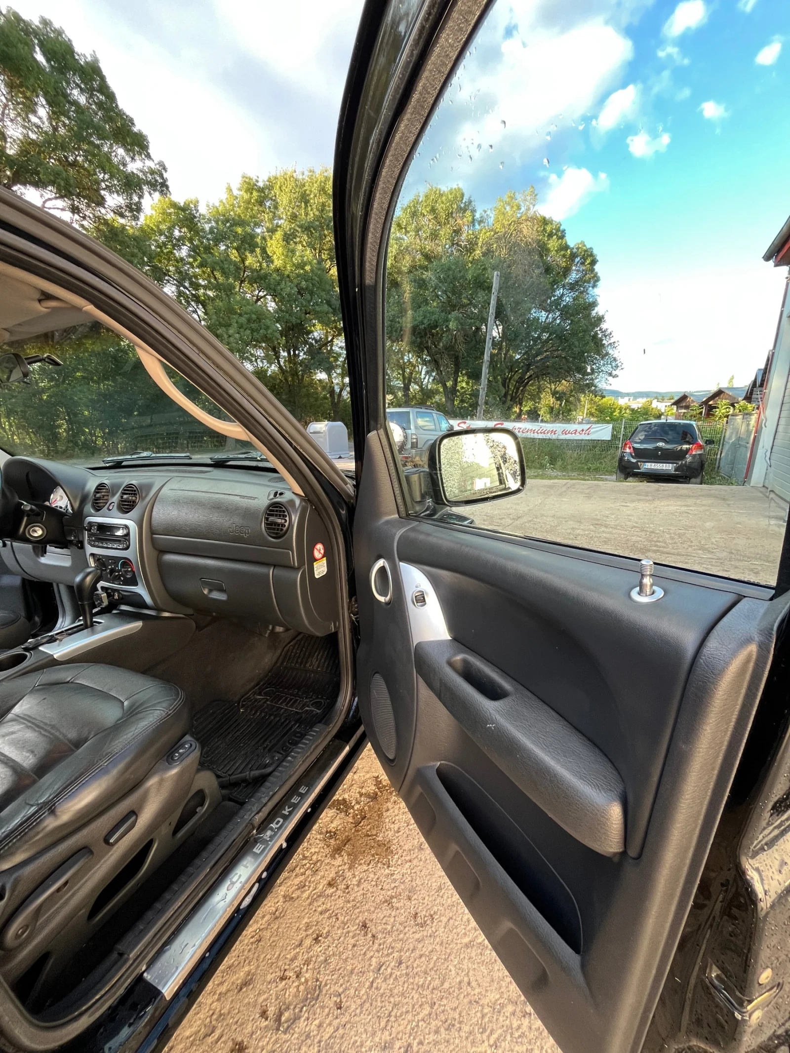 Jeep Cherokee 3, 7 L Бензин/Газ Limited edition, снимка 5 - Автомобили и джипове - 55416983