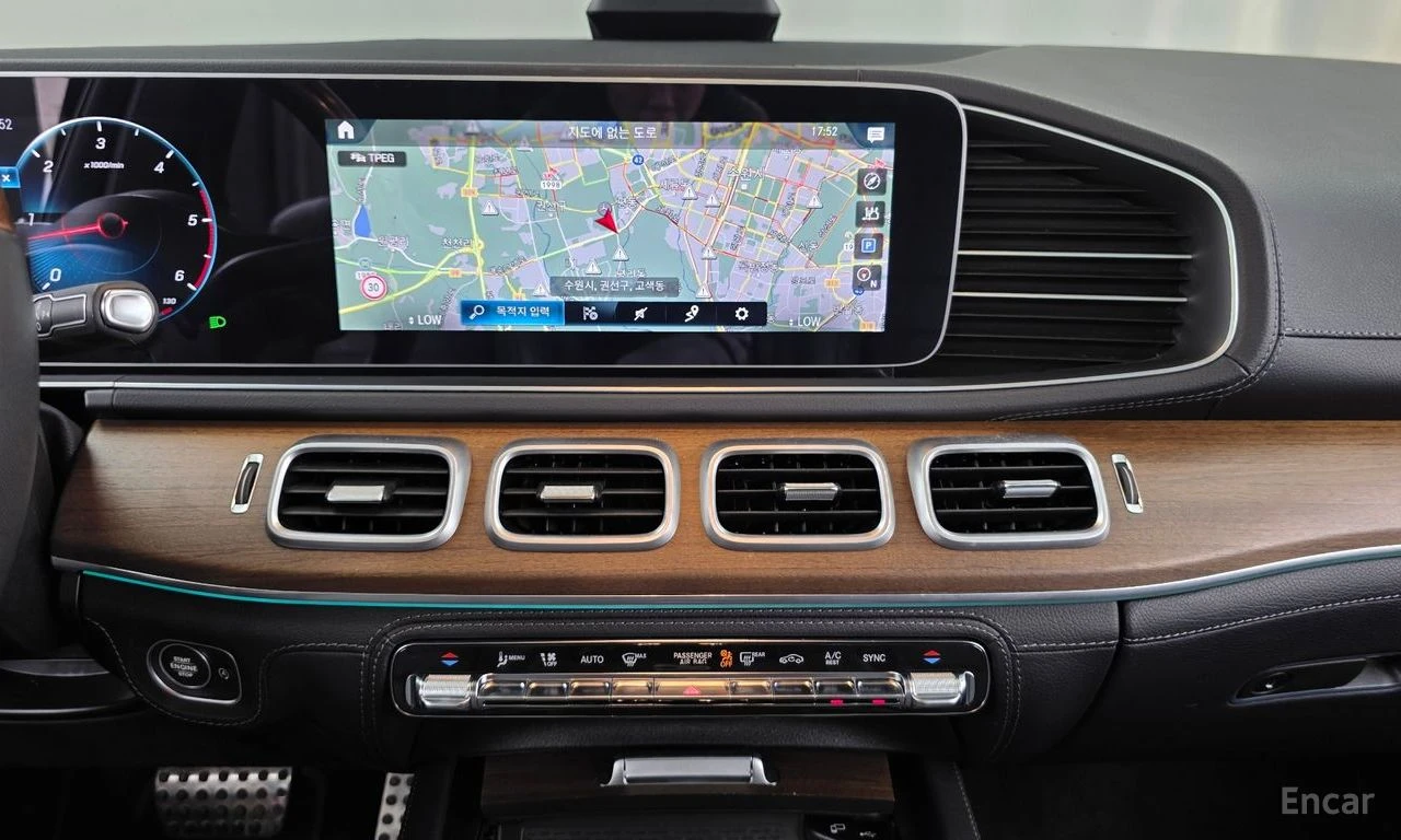Mercedes-Benz GLS 400 AMG* LINE* BURMESTER* ОБДУХВАНЕ* ДИСТРОНИК* ХЕДЪП*, снимка 8 - Автомобили и джипове - 55530052