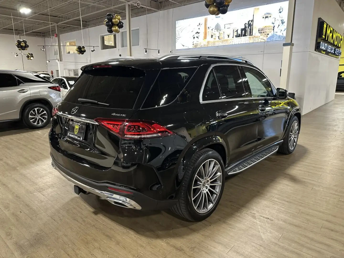 Mercedes-Benz GLE 350 AMG PKG BURMESTER 360 ЦЕНА ДО БЪЛГАРИЯ АВТОКРЕДИТ, снимка 4 - Автомобили и джипове - 55752628
