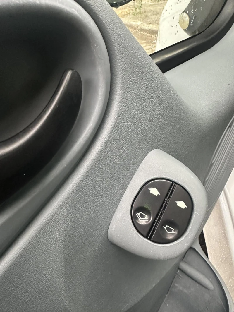 Ford Transit 2.4TDCi, снимка 9 - Бусове и автобуси - 51414270