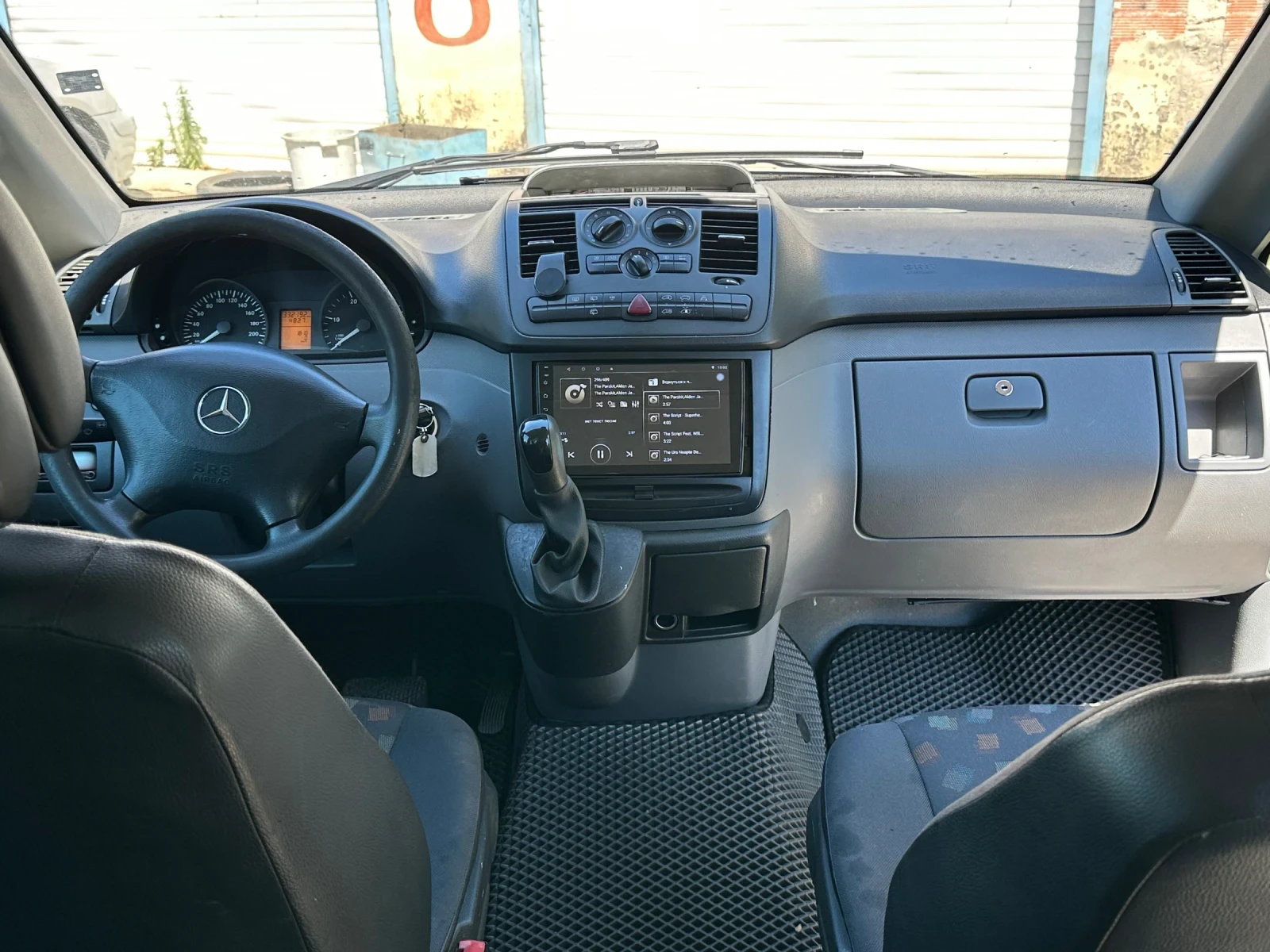 Mercedes-Benz Vito, снимка 12 - Бусове и автобуси - 54910411