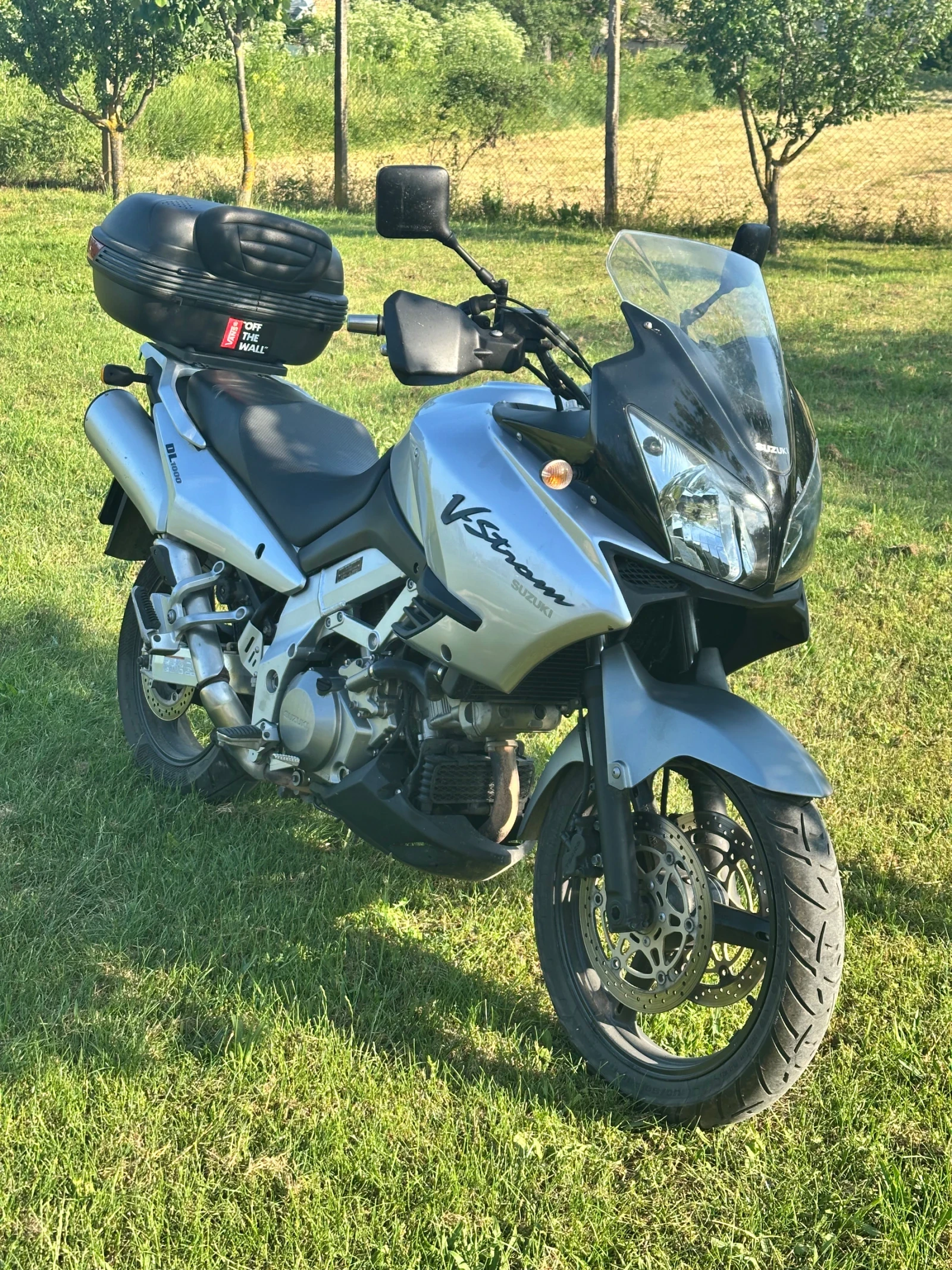 Suzuki V-strom, снимка 1