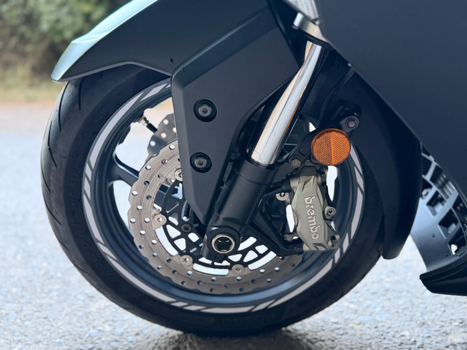 Kymco AK 550, снимка 10 - Мотоциклети и мототехника - 56418998