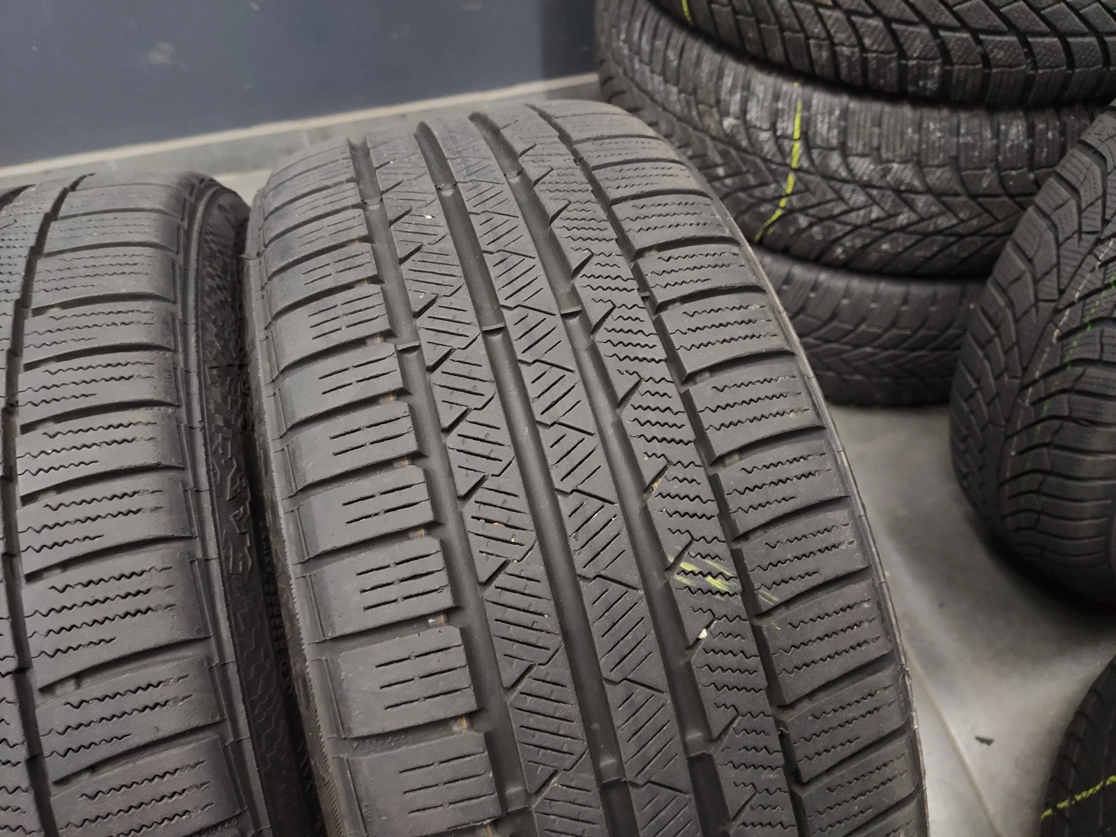  225/40R18 | Mobile.bg   4