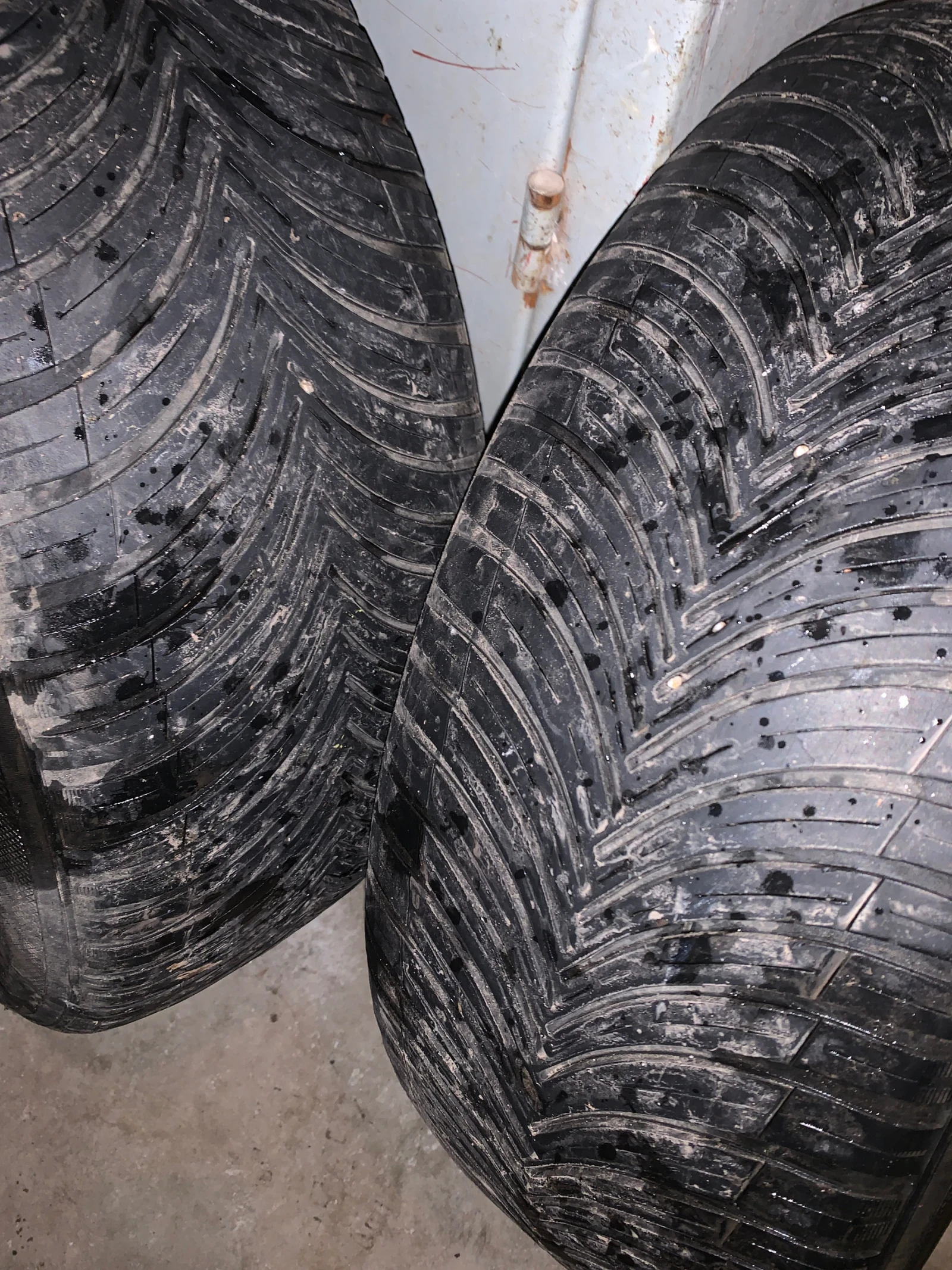 ���� 225/55R17 | Mobile.bg � ����������� 2