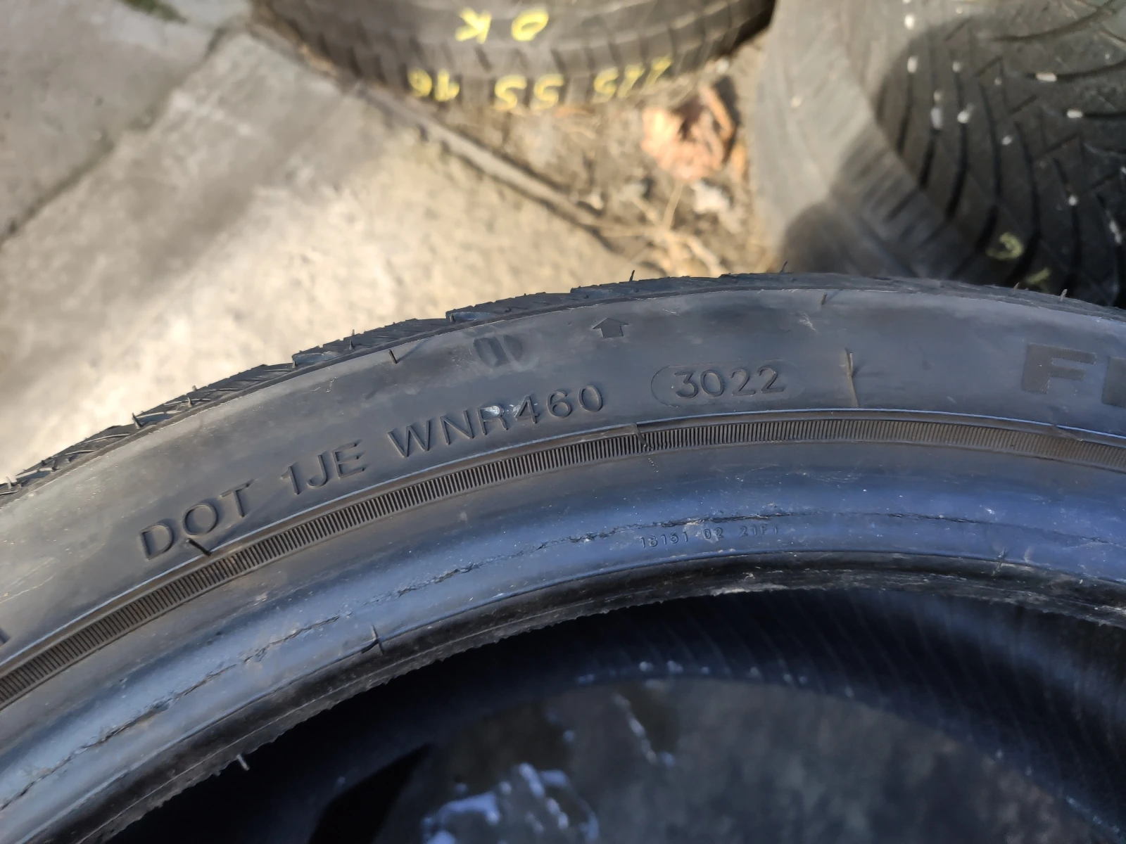 Гуми Зимни 205/40R18, снимка 8 - Гуми и джанти - 53959509