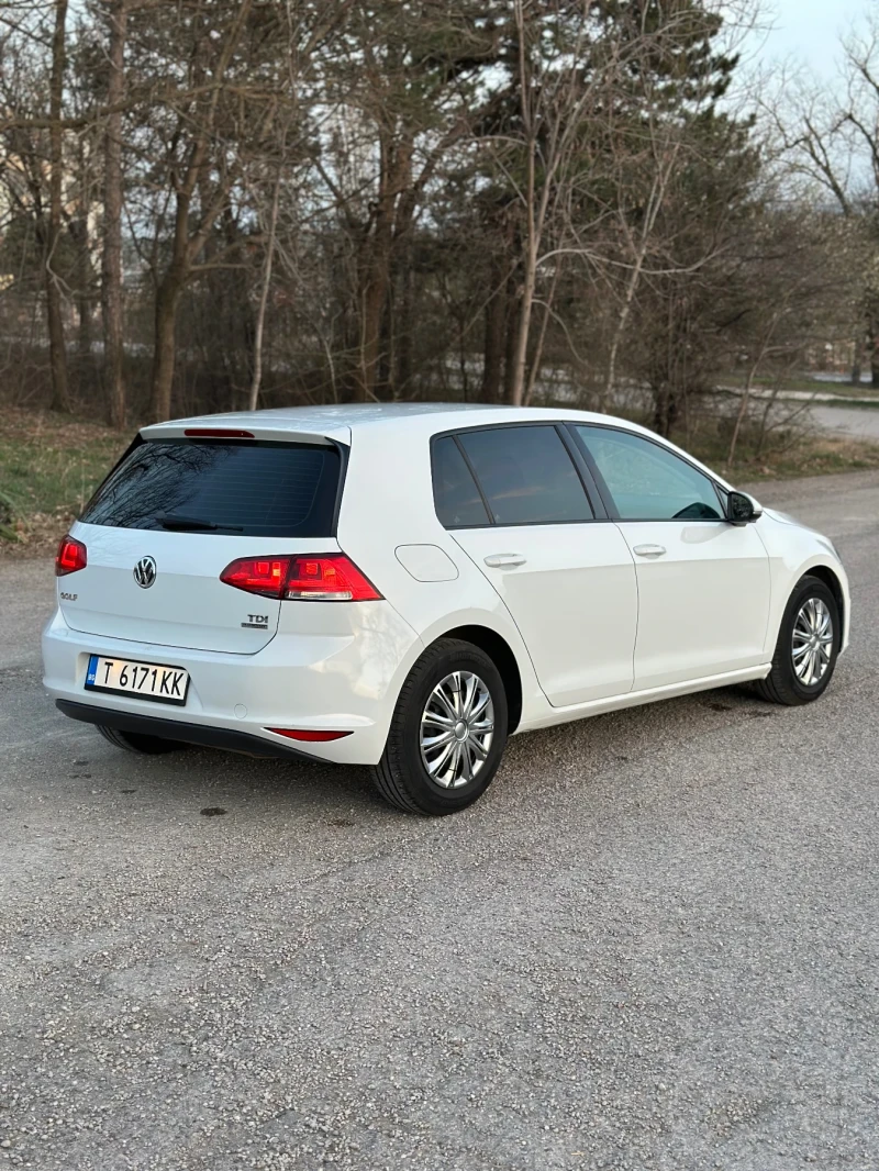 VW Golf 1.6 TDI, снимка 2 - Автомобили и джипове - 49071575