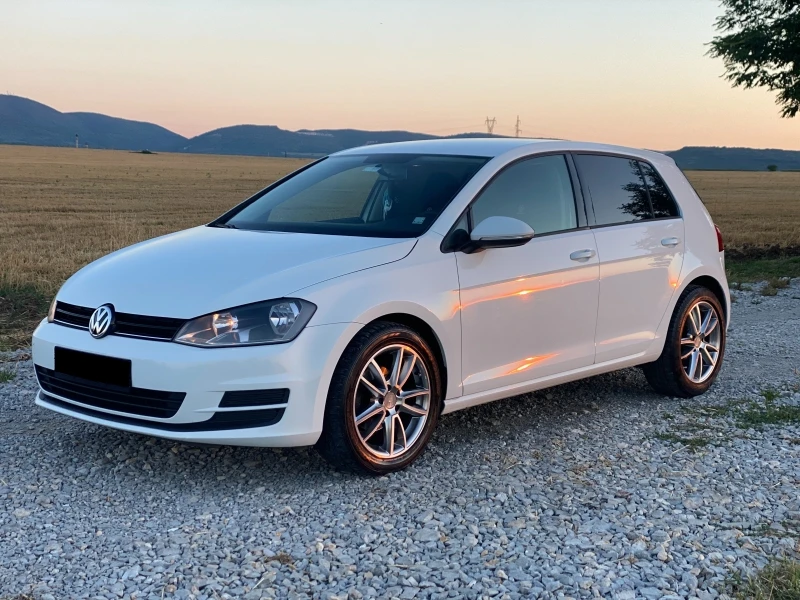 VW Golf 1.6 TDI, снимка 1 - Автомобили и джипове - 47595648