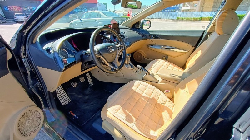Honda Civic VIII 2.2 CDTI, снимка 9 - Автомобили и джипове - 45324393