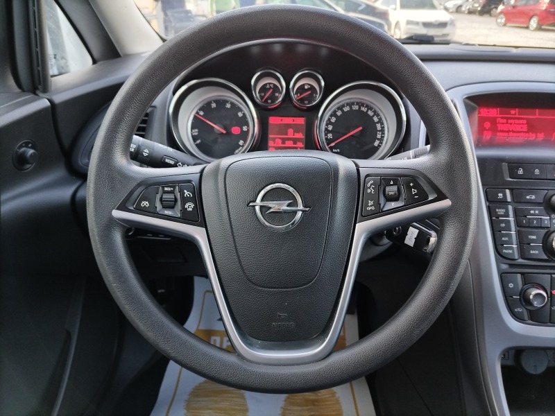Opel Astra 1.6CDTI/110 к.с, снимка 9 - Автомобили и джипове - 46081719